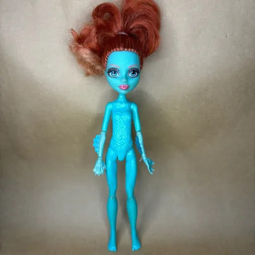 Sucata Boneca Lorna McNessie Monster High