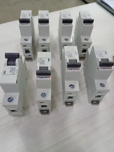 Disjuntor 25amp unipolar 