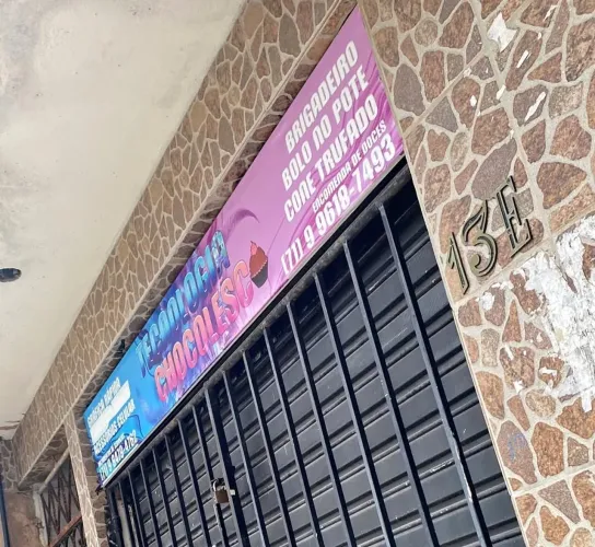 Placa de Metalon para Loja