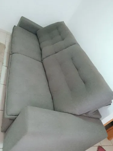 Sofá retrátil em perfeito estado novo