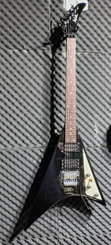 Flying V Dolphin anos 90 com upgrade! LEIA O ANÚNCIO <br>
