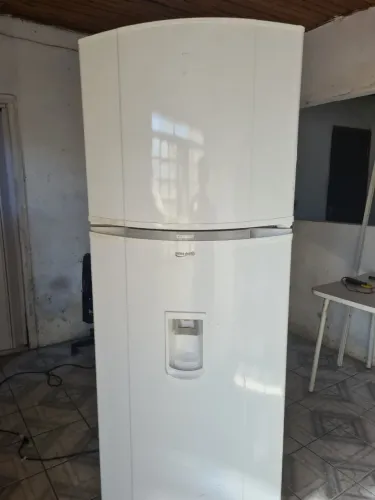 geladeira frostfree 480litros 127v