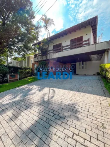 CASA EM CONDOMÍNIO - ALPHAVILLE 4 - SP