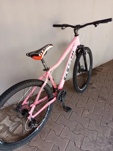 Bicicleta aro 29 24 velocidades GTS feminina kit Shimano