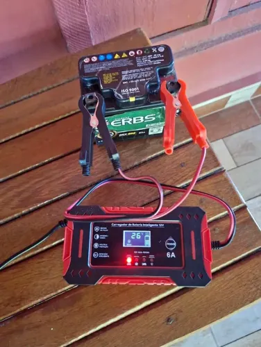 Carregador de Bateria Inteligente 12V 6A Carro e Moto LCD - Novo