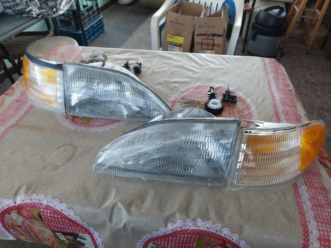 Ford Mustang Pisca e Farol 1994 a 1998