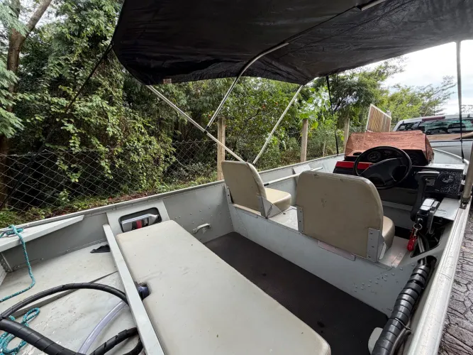 Lancha/barco de alumínio com motor 50hp Mercury (2021)