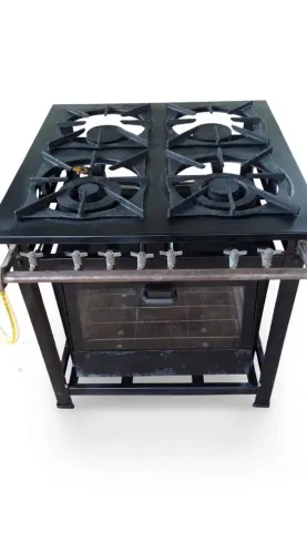 Fogão Industrial 4 bocas com forno Itajobi - R$ 800
