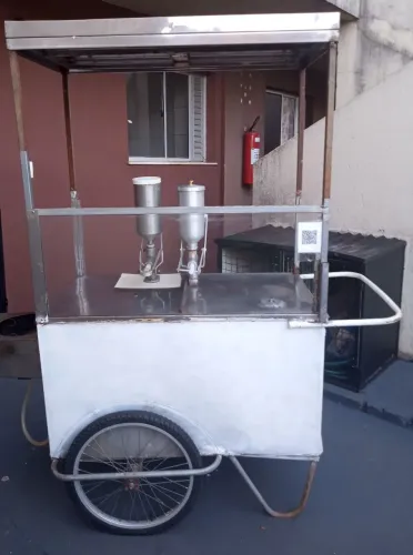 Vendo carrinho de churros 990.