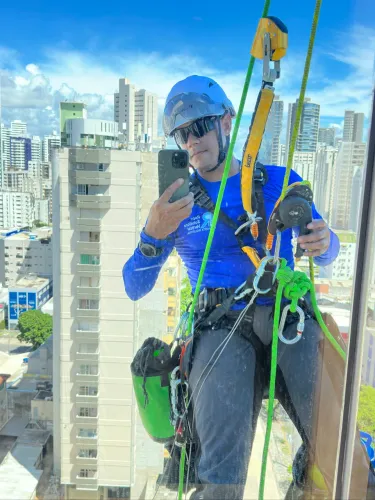 Alpinismo Industrial e Manutenção Predial | Acesso por Corda