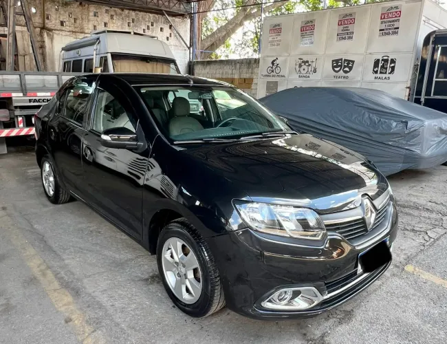 Renault Logan Dynamique Hi-flex 1.6 8V 4P 2016