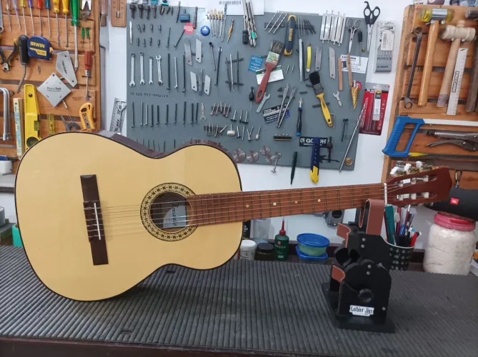 Violão Tonante