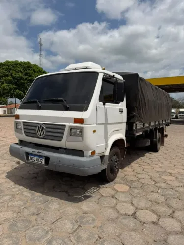 Caminhão Vw Worker 8-120 ano 2010