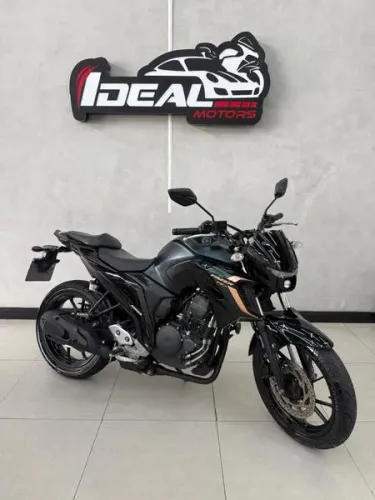 YAMAHA FZ25 FAZER 2024