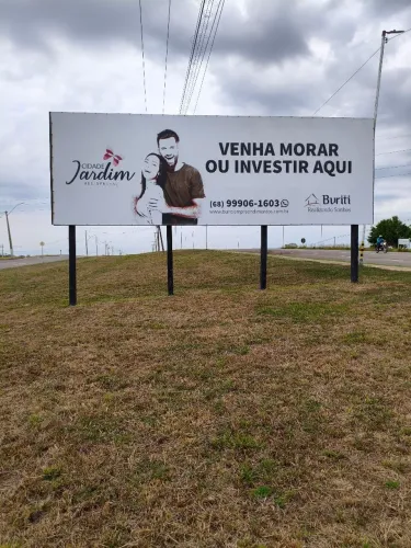 Vendo este terreno