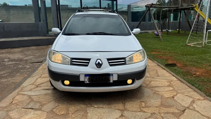 Renault Megane Grand Tour Dynam. Hi-flex 1.6 16V 2013