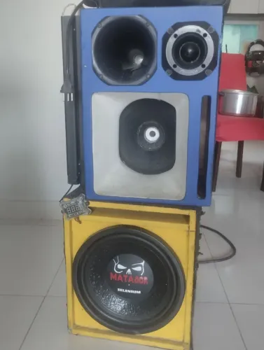 Vende-se ou troca som de mala valor 1,200