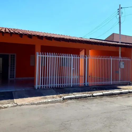 VENDO CASA NO CONDOMÍNIO FAVAL
