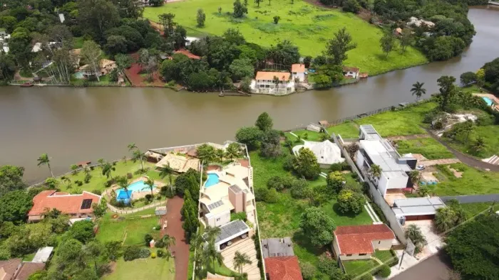 terreno 2.000 m beira llago igapo 1 por 4.500.000 aceitro troca em carros e imoveis