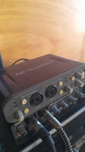 Interface de Audio M-Audio Fast Track Pro