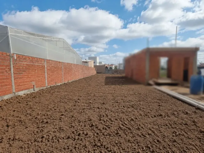 Oportunidade no Bairro Liberdade: Terreno 6x25