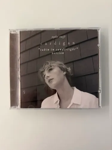 CD Taylor Swift Cardigan (Cabin In Candlelight Version)