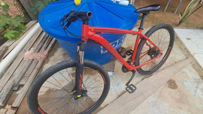 Bicicleta oggi aro 29 com nota fiscal 