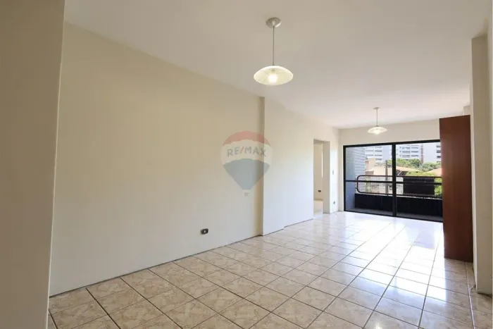 Apartamento em Boa Vista: 2 Quartos, Vista Leste!