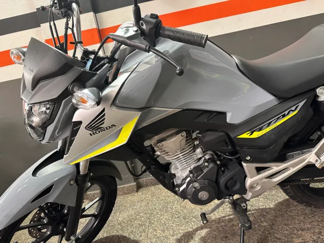 Titan 160 ano 2026