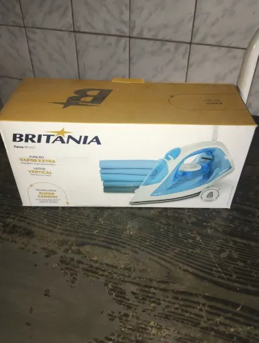 Ferro de passar roupa 70 reais novo na caixa whatsapp 86 9 *