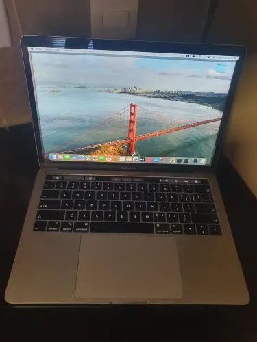 MacBook Pro 2018 i5 Touch