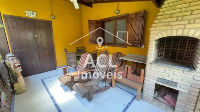 OPORTUNIDADE Casa em condominio club de Boiçucanga