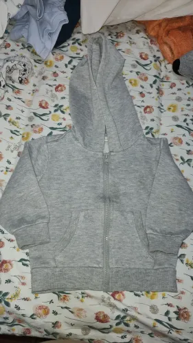 2 Blusas de frio 12 meses