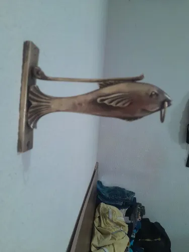 Antigo porta toalha de bronze maciço