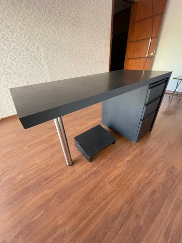 Mesa de escritório 120x60 + cadeira