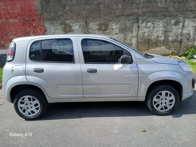Fiat Uno Attractive 1.0 Flex 6V 5P 2017