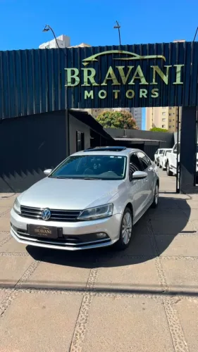 Volkswagen Jetta Comfortline 1.4 TSI 16V 4P Aut. 2016
