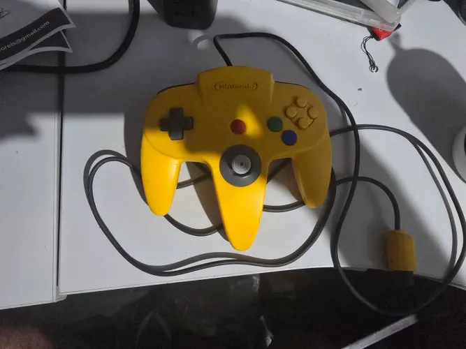 Controle n64 amarelo