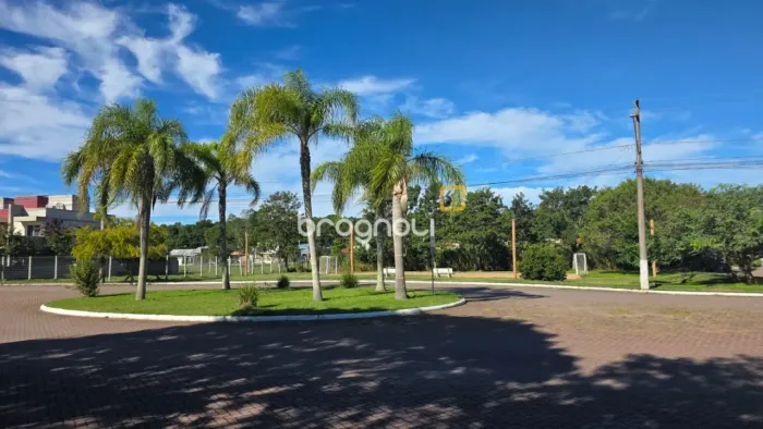 Terreno com 450 m² no Residencial Jardim Rio Vermelho