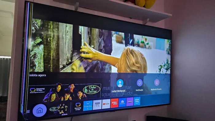 TV Samsung Crystal 4k 58 Polegadas defeito na Tela (Leia o Anúncio)