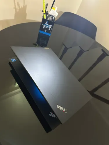 Thinkapd P15v I7-11800H 32 de ram DDR4 SSD M2 .. 1TB