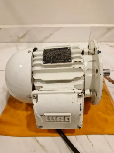 Motor Elétrico Trifásico WEG W22 Plus 3cv 3450 RPM - Funcionando Perfeitamente.