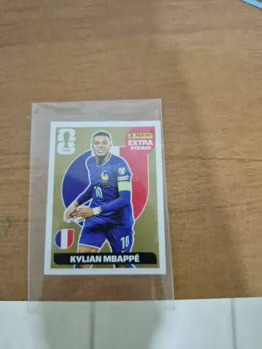 KYLIAN MBAPPÉ GOLD EXTRA STICKER