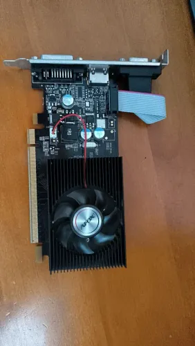 Placa de video Afox GeForce 400 Series Gt 420 2Gb DDR3 PCI-Express HDMI 64bits