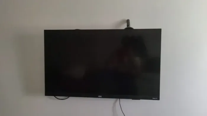 Vende-se TV Roku 32Pl Nova Nova