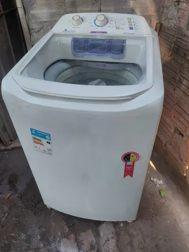 Vendo máquina de lavar Eletrolux 10 kg