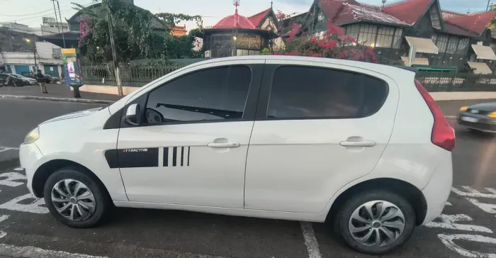 Fiat Palio Attractive 1.0 EVO Fire Flex 8V 5P 2014