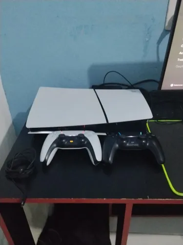 Ps5 usado 2 controle com FIFA 25 comprado