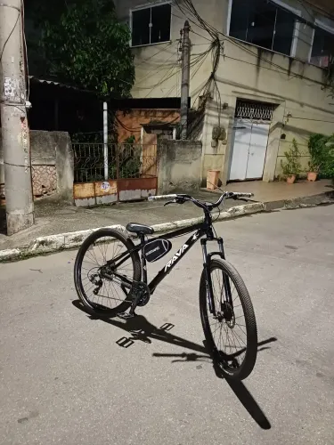 Bike rava aro 29 para venda, freios mt200 banco ddk pra galera do grau marcha [so chama]