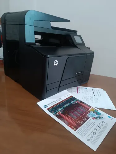 Impressora laser Colorida com toner multfuncional
